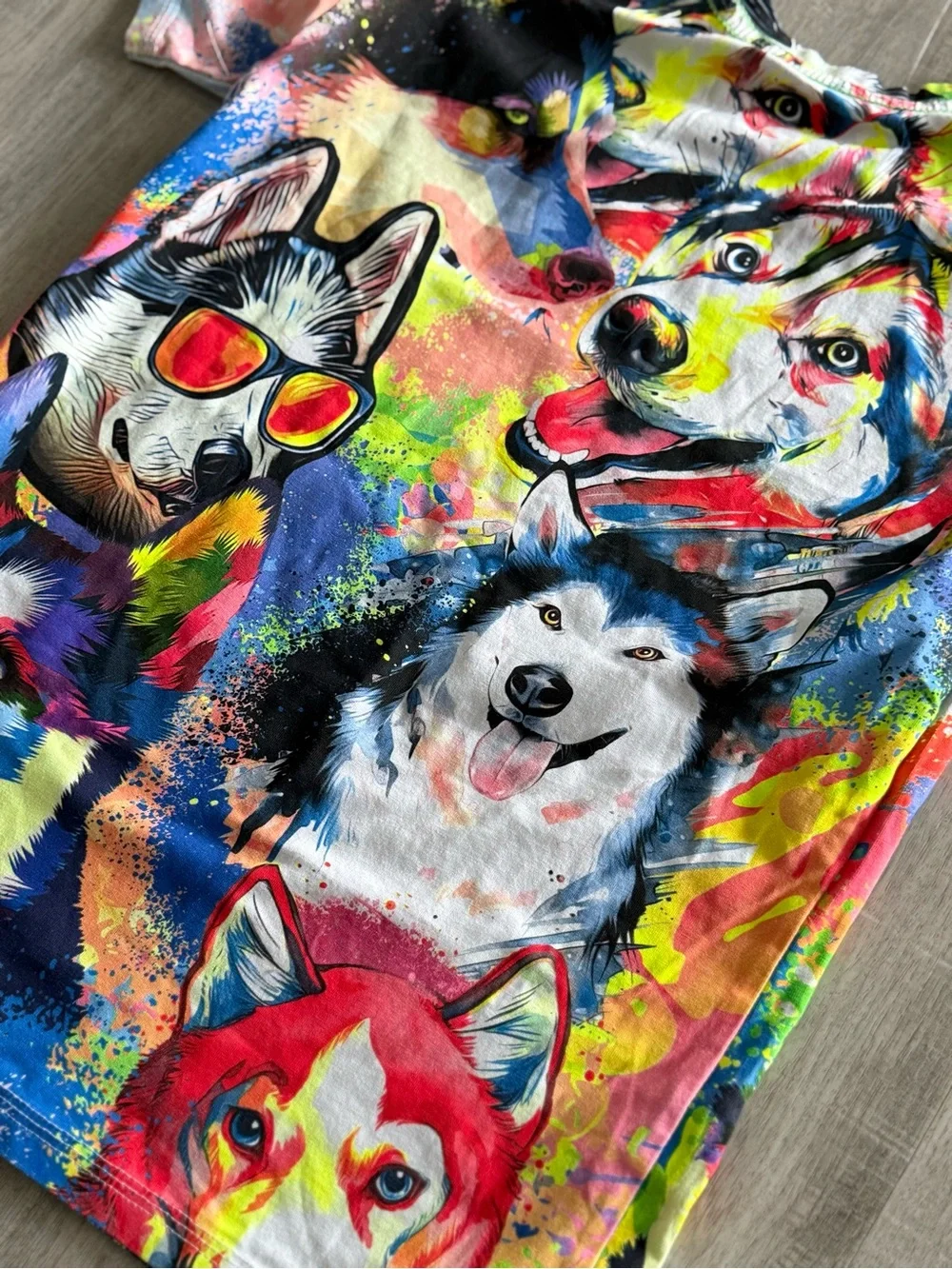 Youth Husky Multi Colored tee, retro, unisex kids 12/14.